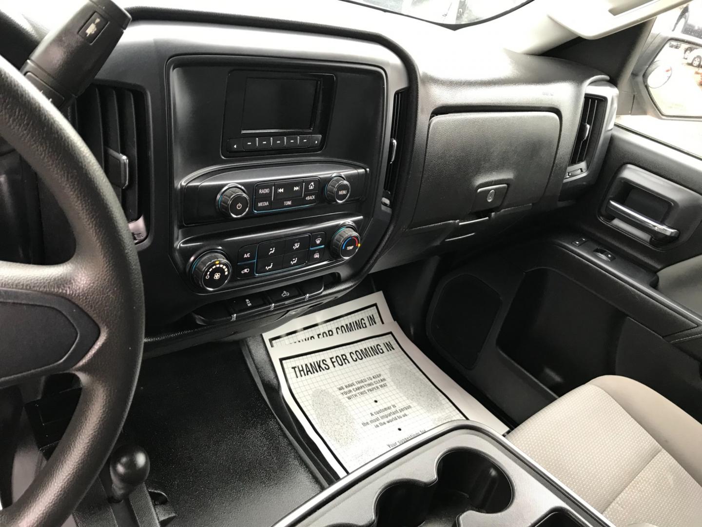 2015 White /Gray Chevrolet Silverado 1500 1500 (1GCNKPEC3FZ) with an 5.3 V8 engine, Automatic transmission, located at 577 Chester Pike, Prospect Park, PA, 19076, (610) 237-1015, 39.886154, -75.302338 - Photo#14